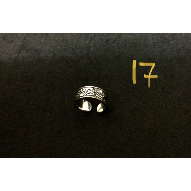 Nhẫn hợp kim màu đen trắng