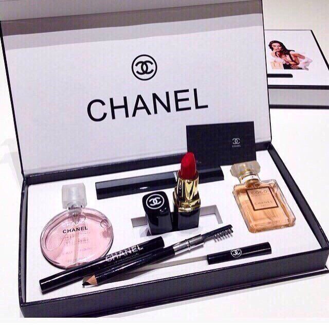 [HCM FREESHIP] Bộ trang điểm Chanel 5 món sang chảnh