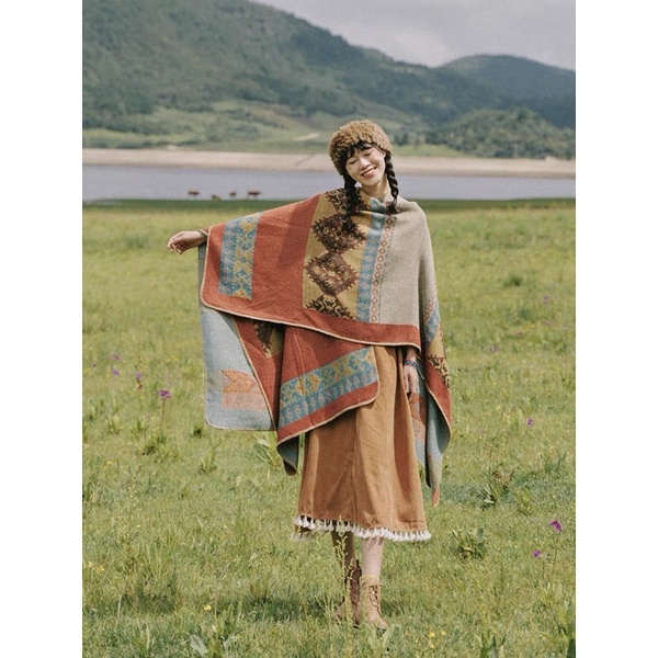 Khăn áo choàng boho thổ cẩm cho nữ mùa thu đông áo choàng poncho len dạ dày ấm dạng khoác ngoài - AC004 The Collar Box