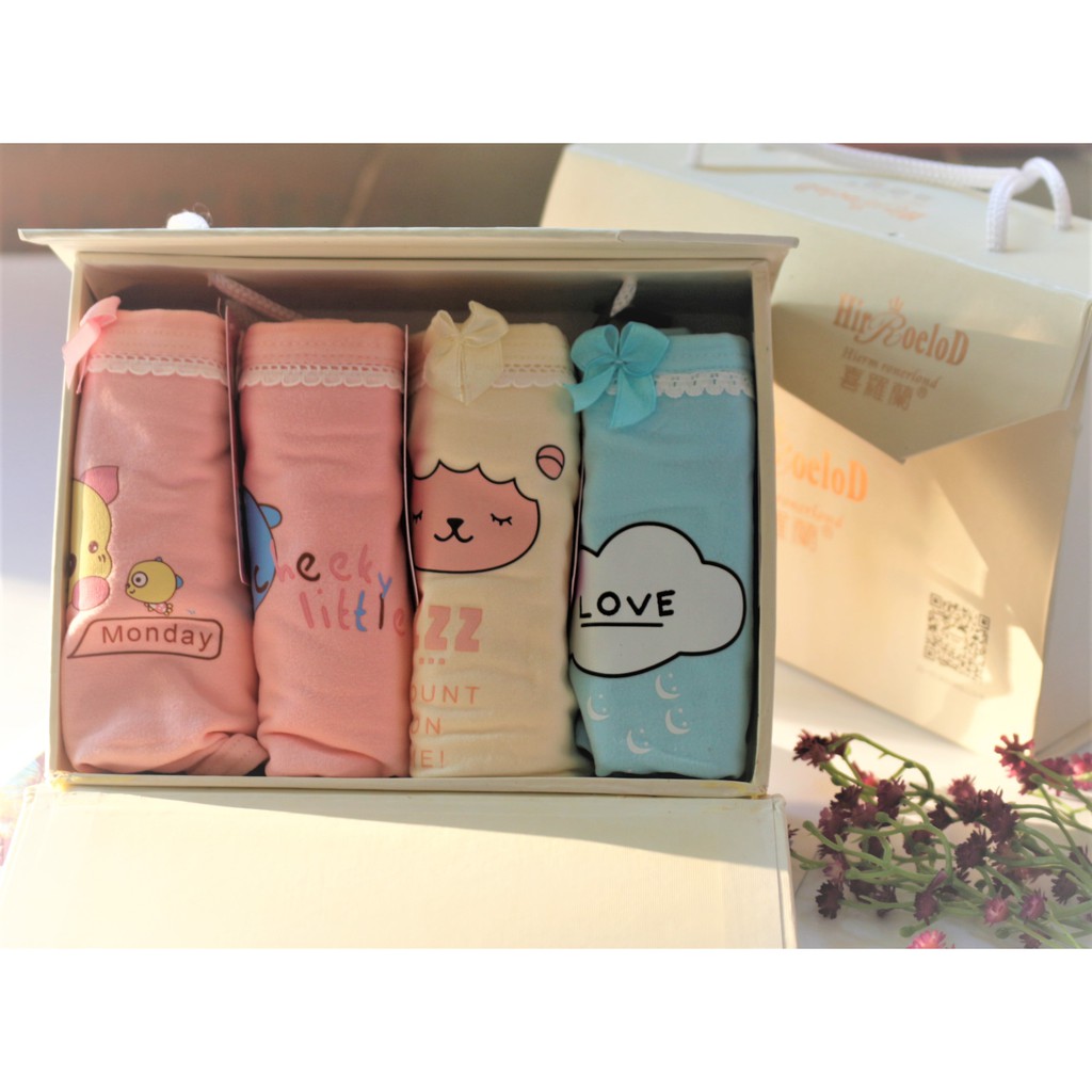 Set 4 quần lót nữ cao cấp cotton siêu dễ thương cho mẹ và bé 2021