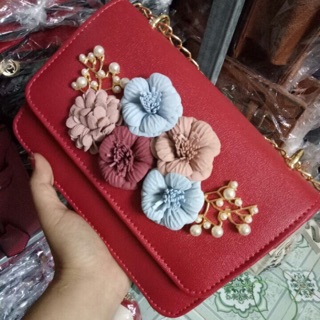 Thanh kiều( hoa 89 đỏ, ví ysl đen)35