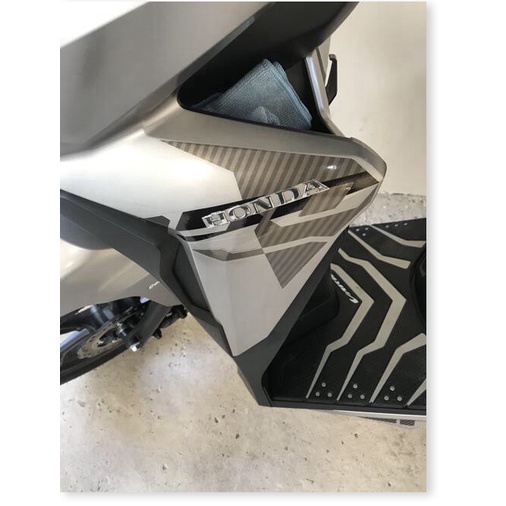 ( Quí khách vui lòng mang ra tiệm cho thợ dán ) Tem vario 150 indo in decal trong bạc