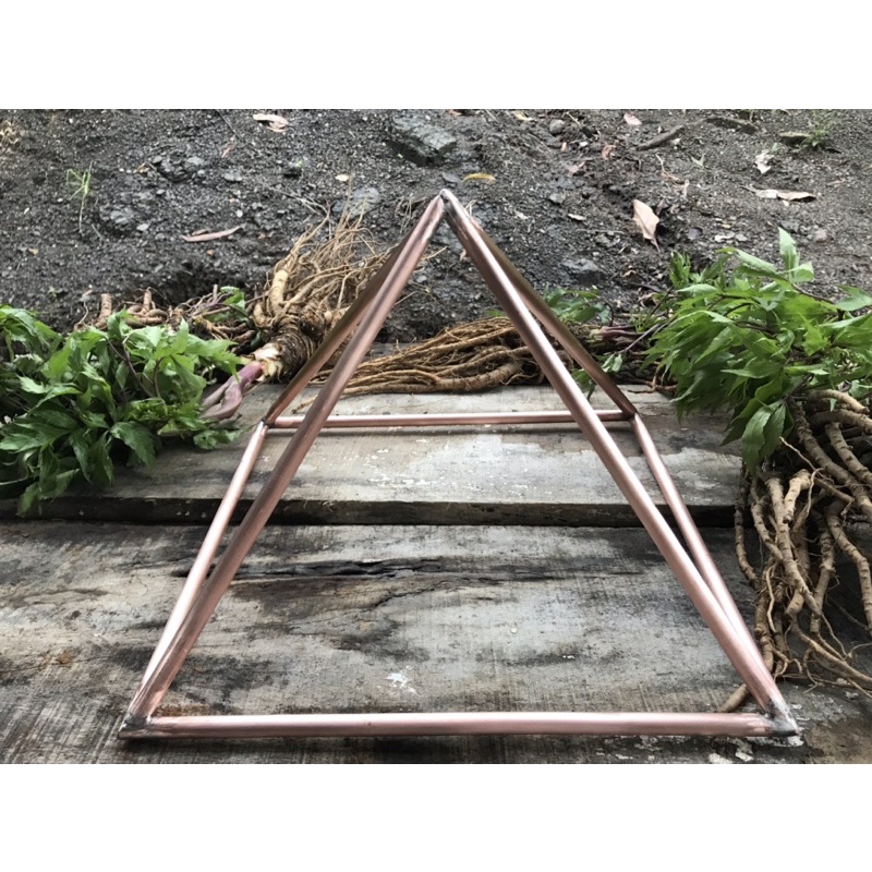 Kim Tự Tháp Đồng nguyên chất 30cm