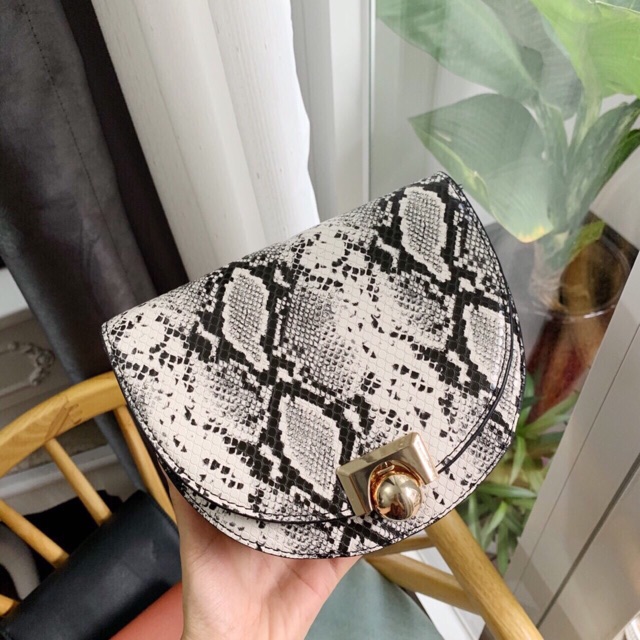 TÚI MANGO CHAIN CROSSBODY BAG