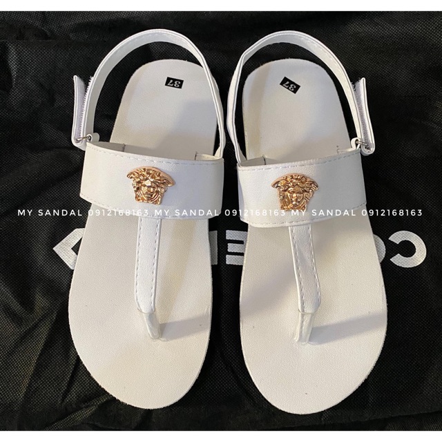 Sandal xỏ ngón Versace