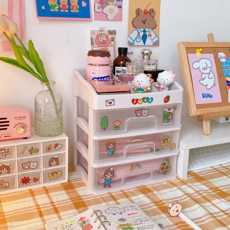 Kệ mĩ phẩm đa năng 4 tầng SIÊU TO có ngăn kéo kèm khay để remote, mỹ phẩm, phụ kiện- Kệ mỹ phẩm decor bàn học có sticker