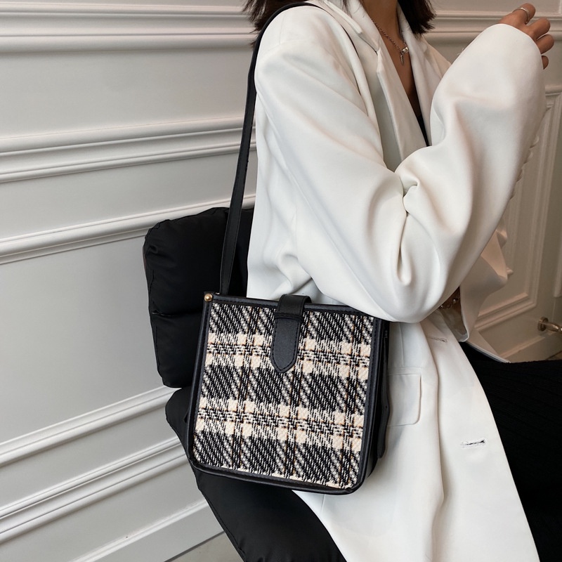 Túi xách đeo vai sức chứa lớn họa tiết kẻ sọc thời trang mùa thu mới 2021