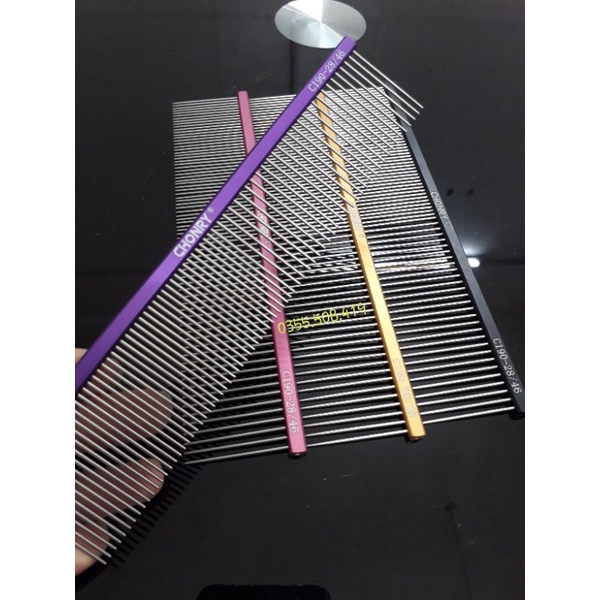 Lược cắt tỉa hãng Chonry nhẹ tay chải ăn lông răng dài chuyên dụng cho thợ spa thú cưng - OmonPet