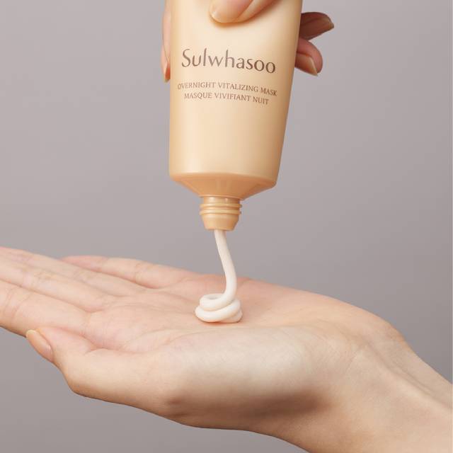 Mặt nạ ngủ Sulwhasoo 35ml , mặt nạ dưỡng da chiết xuất nhân sâm , làm săn chắc da ,mềm mịn da , se khít lỗ chân lông