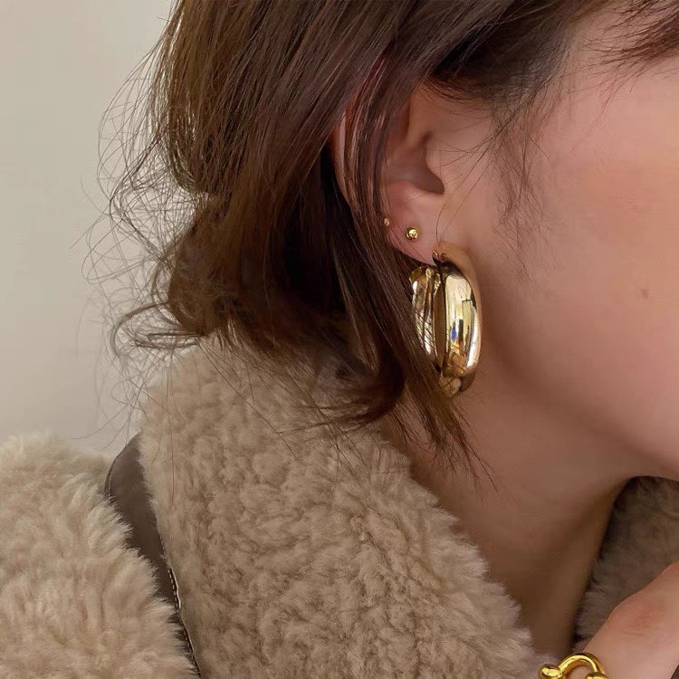 Khuyên tai tròn titan bản to bông tai titan 2 màu vàng bạc BT23