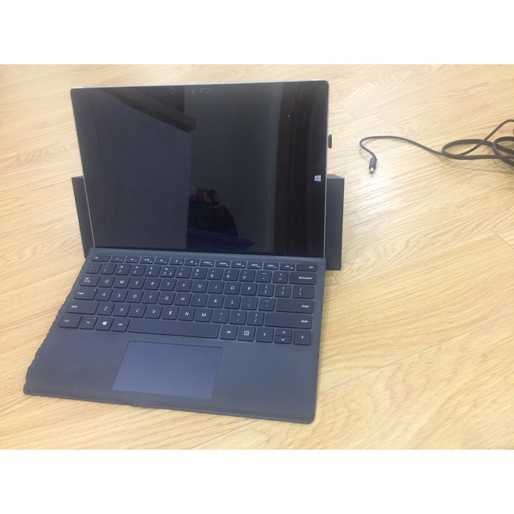 Chân đế Surface Pro 3 Docking Station