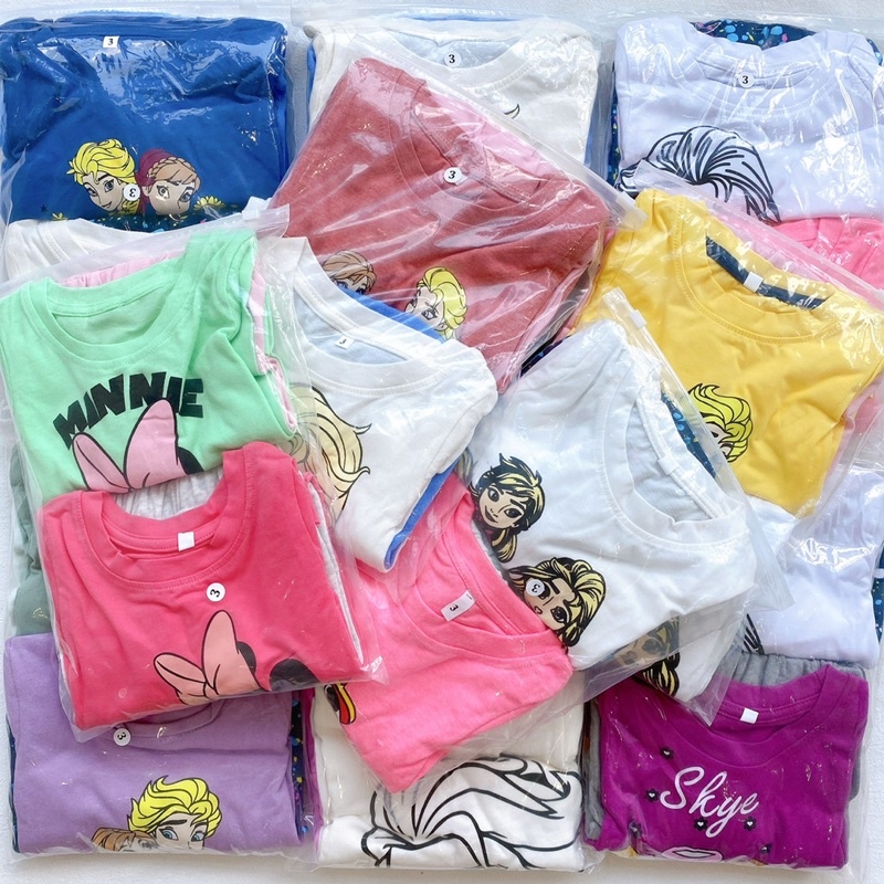 Set 2 bộ ngẫu nhiên áo cotton quần nỉ cho bé gái rất đẹp size từ 10-24 cân