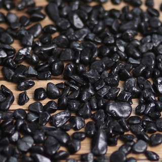 Sỏi đen trang trí size 5-8 mm 1kg
