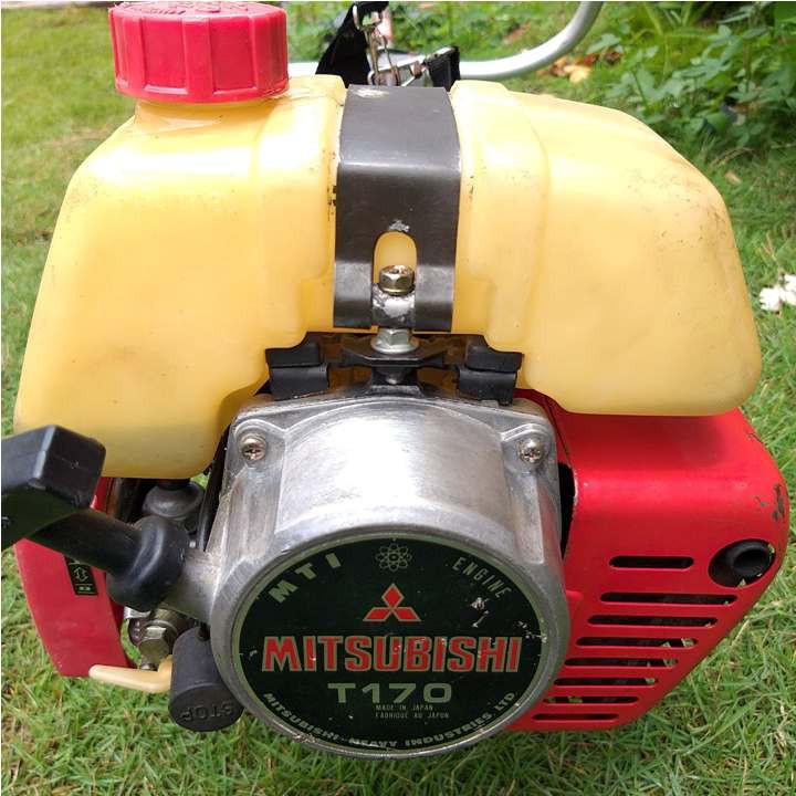 MÁY CẮT CỎ MITSUBISHI T170 NHẬT BÃI