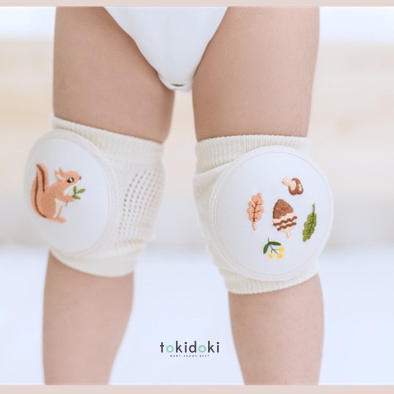 Bọc đầu gối cho bé tập bò, tập đi
