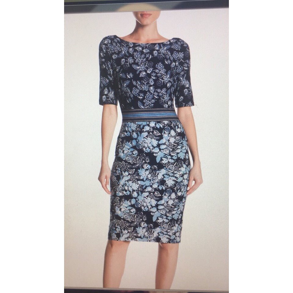 Đầm hoa công sở