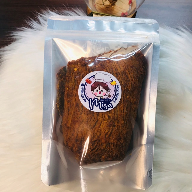 Khô bò miếng mền cay vừa thơm ngon chuẩn vị bò loại 1 đảm bảo VSATTP  Bò thật 100%  túi zip 200gr ăn vặt Misa !!! | BigBuy360 - bigbuy360.vn