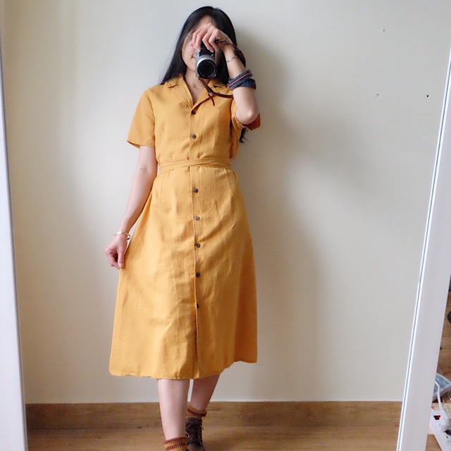 Váy linen vàng nghệ