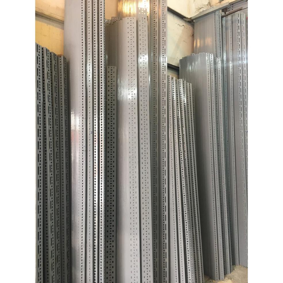 Thanh sắt V Lỗ 4x4cm dày 1,6 ly - dài 60cm