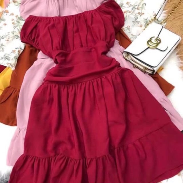 Váy trễ vai tiểu thư