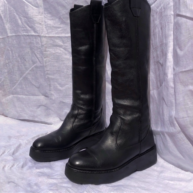 Combo boot