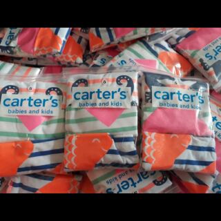 Set áo Carter.