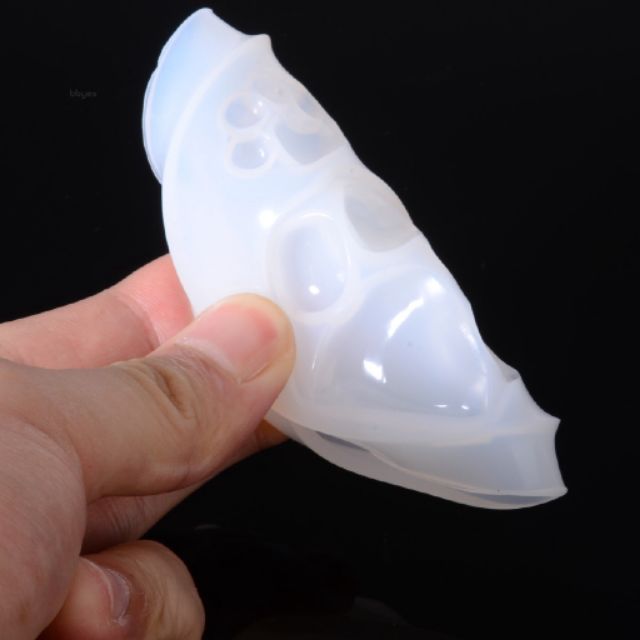 Khuôn silicone tạo hình chân cún và khúc xương cute.