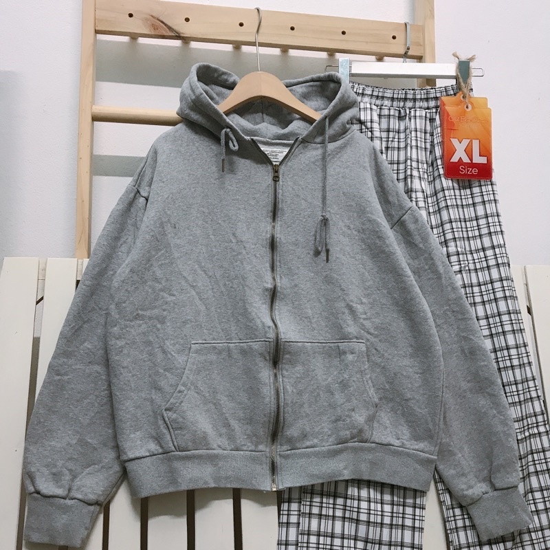 Áo khoác 2hand siêu mới(size trong ảnh)