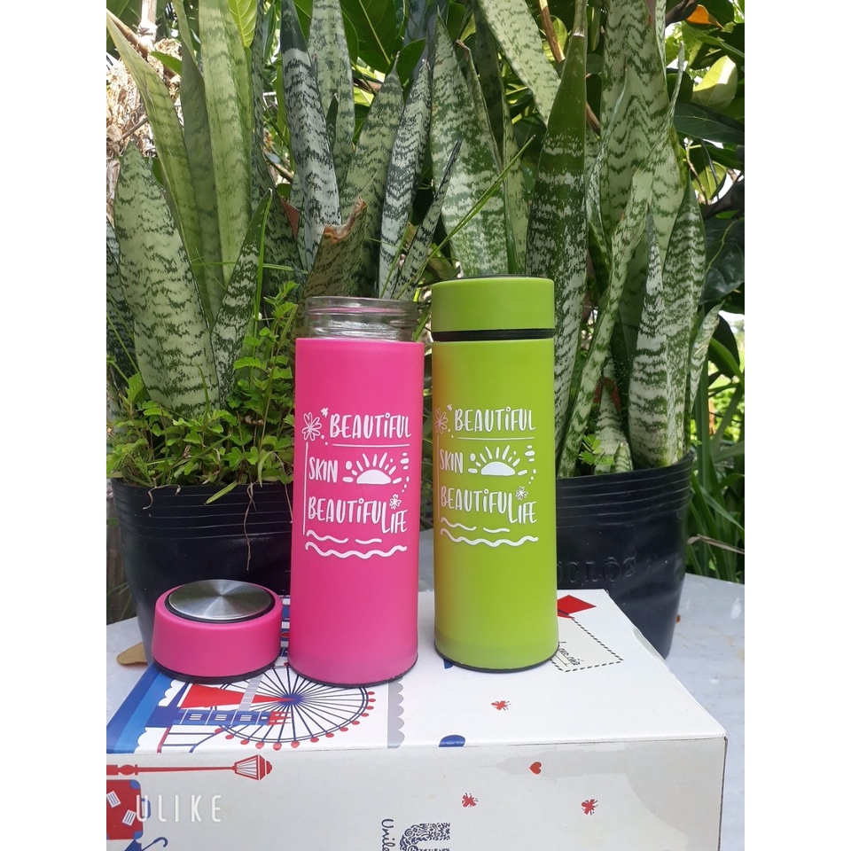 BÌNH ĐỰNG NƯỚC LÕI THỦY TINH BỌC NHỰA 500ML