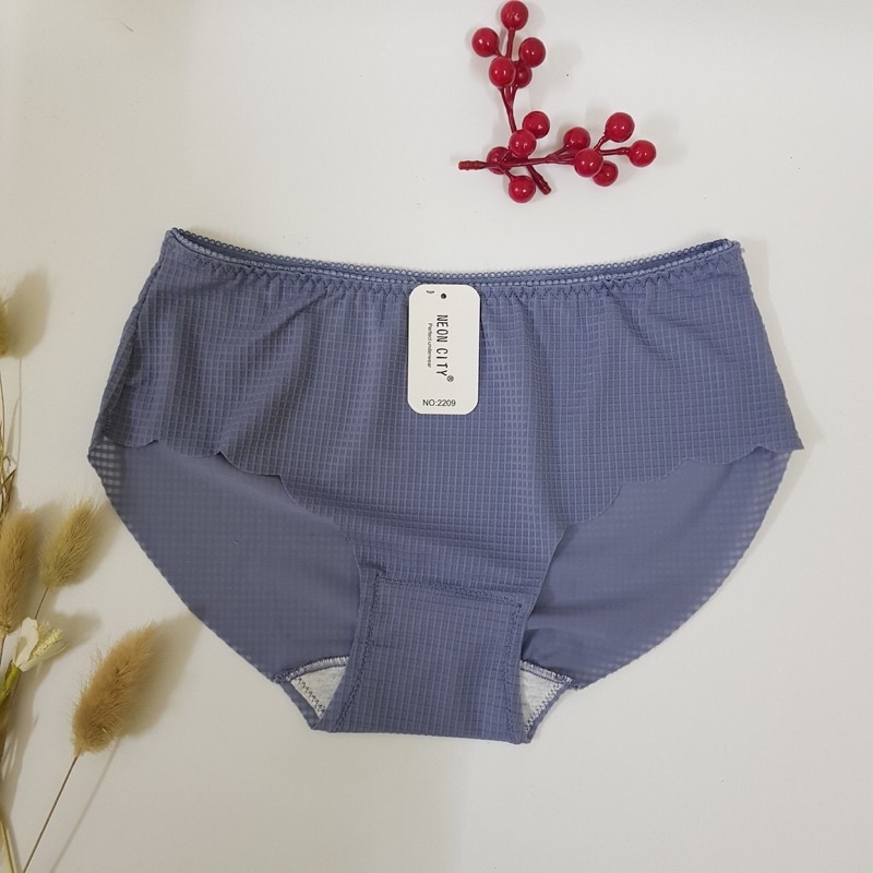 Quần lót nữ 2209 đúc không viền may có video thật ạ