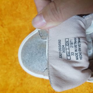 Giày nữ Za ra 👟👟 Metallic Sneakers