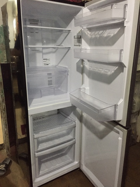 Tủ lạnh Mitsubishi 256l
