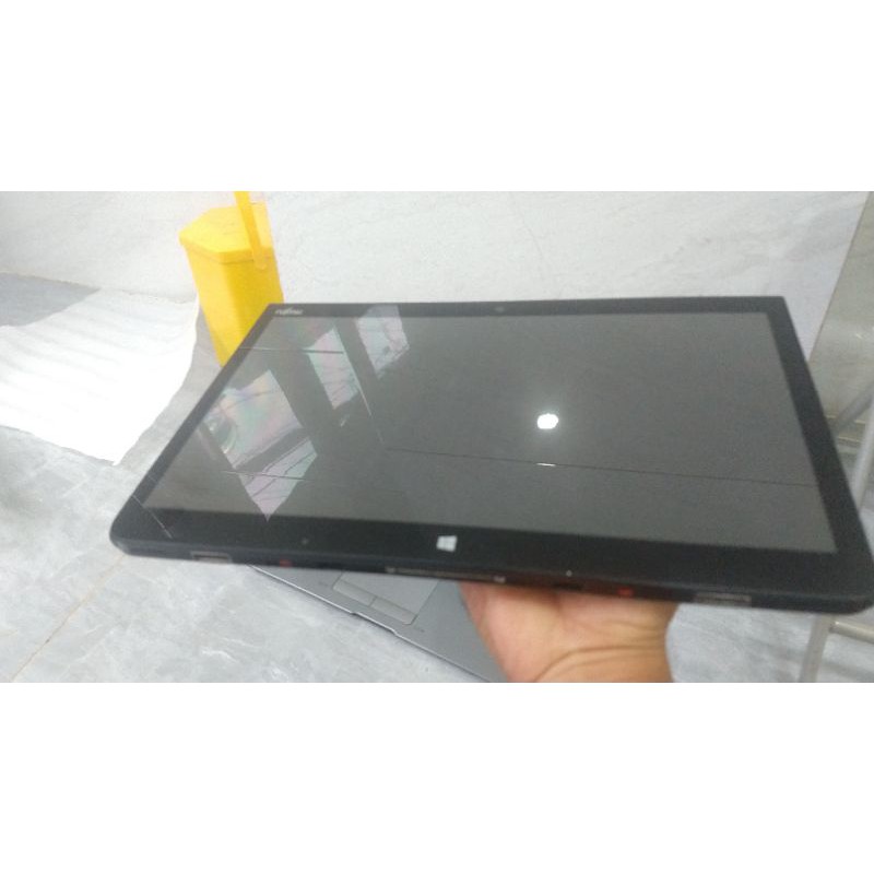 laptop 2 trong 1 Fujitsu stylistic Q775,nội địa Nhật