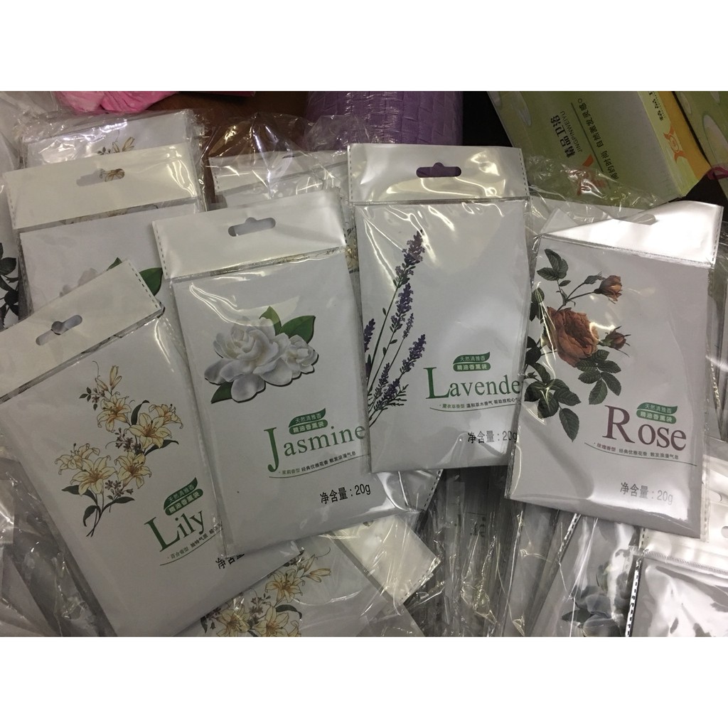 Túi thơm thảo dược để trong quần áo kèm móc treo
