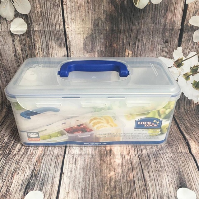 Hộp Nhựa Đựng Thực Phẩm Chia 3 Ngăn Lock&Lock HPL848CH 3.4L Có Quai Xách.