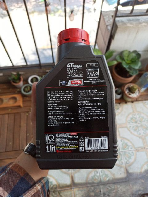 Nhớt motul H-tech 100 10w40 MA2 ( dùng cho xe số)