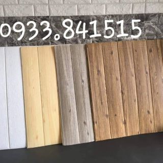 Xốp dán tường 3D giả gỗ kích thước 70x70cm/ dày 0.5cm