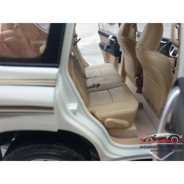 Xe mô hình Toyota Prado, tỉ lệ 1:18