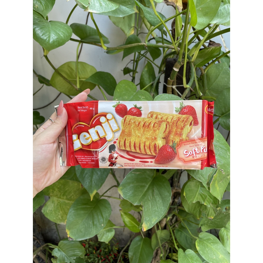 Bánh Monde Genji Mứt Dâu (gói 85g)