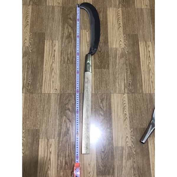 Rựa phát cỏ vườn làm bằng nhíp xe ôtô