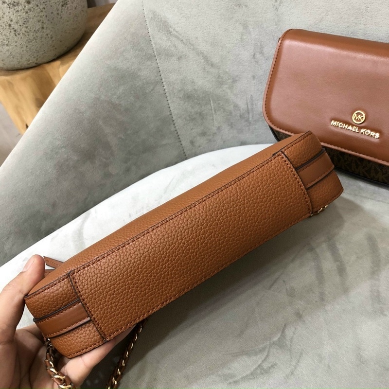 Túi MICHAEL KORS 4 trong 1 tuyệt vời giá hời