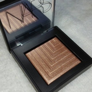 Phấn mắt lẻ ( highlight) của Nars săn sale