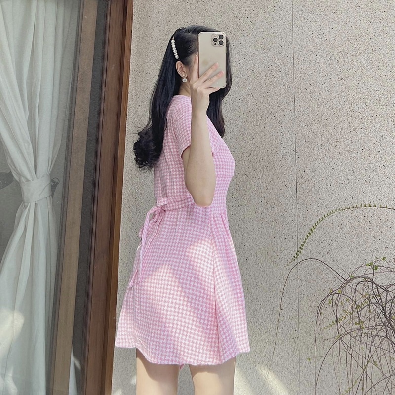 Đầm tweed tay ngắn phối nút