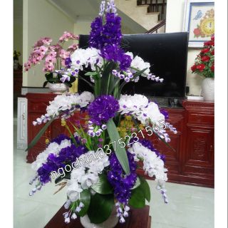 Nguyên liệu chậu hoa đá pha lê ( k chậu)