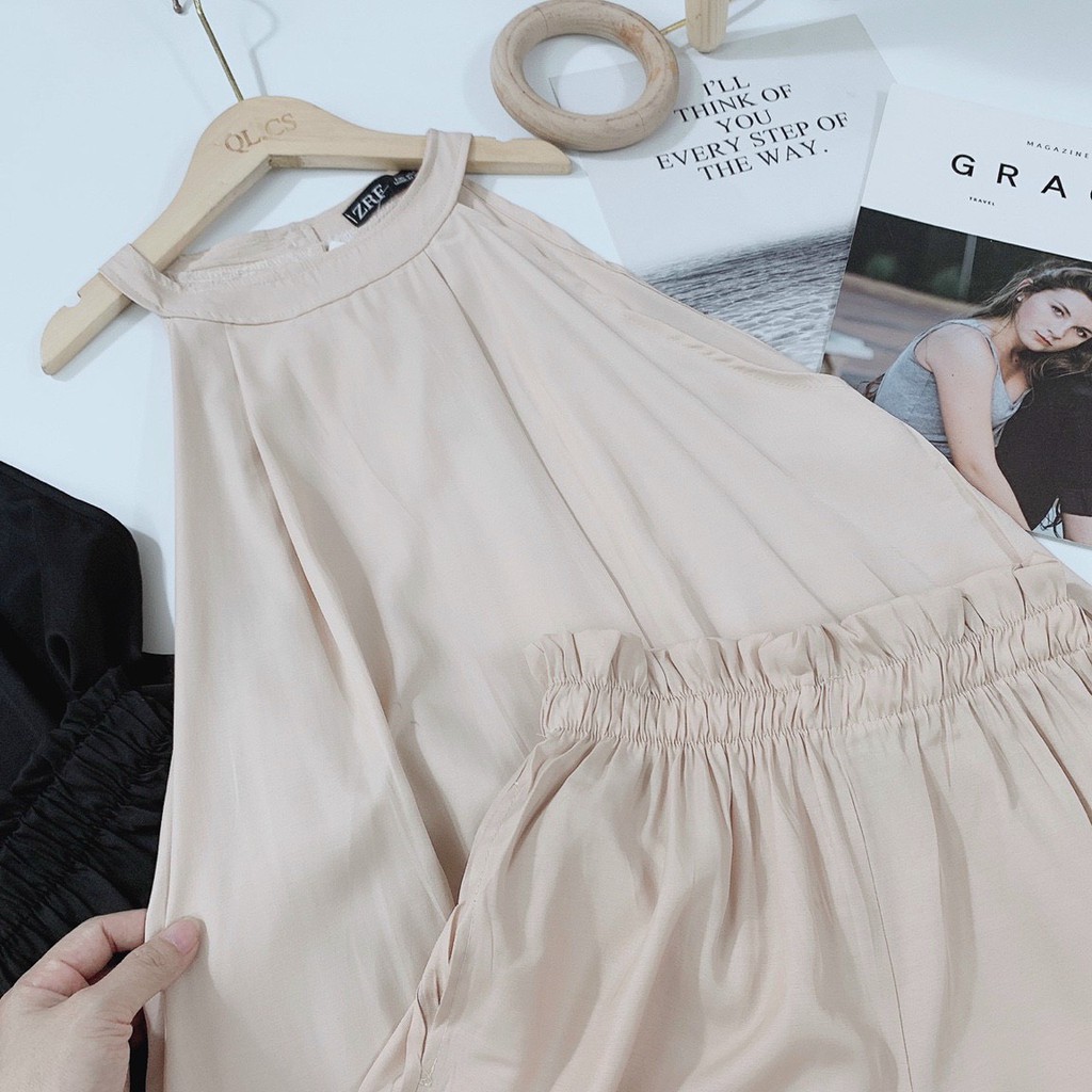 Set đồ nữ cá tính, set quần short áo cổ yếm đi chơi sang chảnh mùa hè đẹp 8A00109 | BigBuy360 - bigbuy360.vn