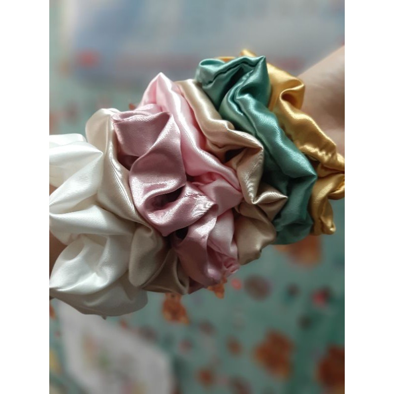 Scrunchies dây cột tóc vòng tay chất phi bóng