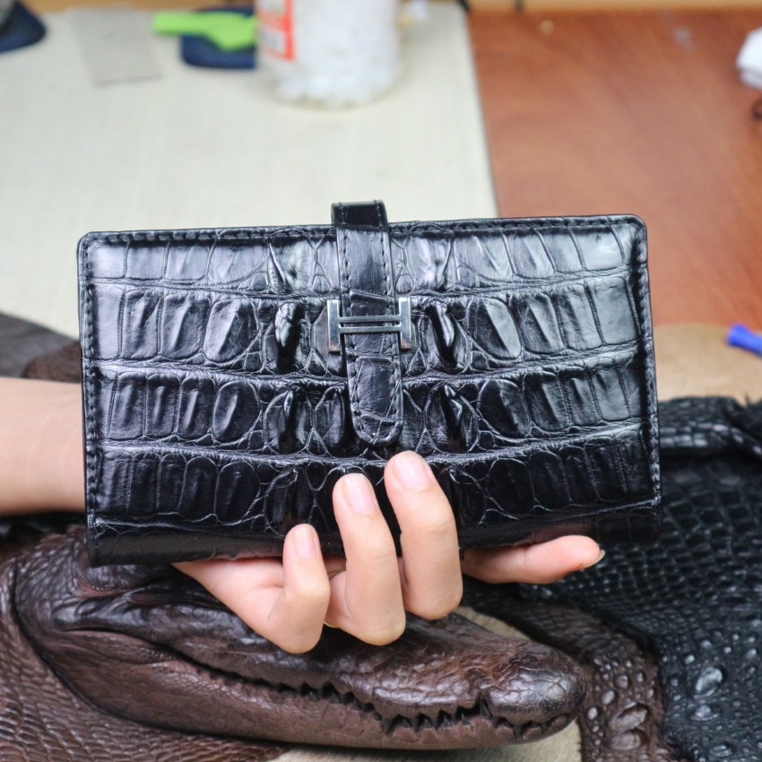 Ví nữ da cá sấu thật Konavis cao cấp màu đen thiết kế sang trọng - CW26-01