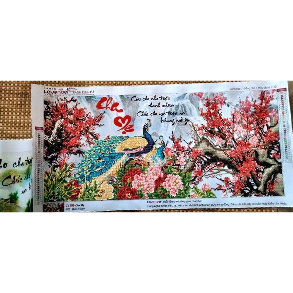 Tranh đính đá cha mẹ KT:99x50cm. Tranh gắn đá chưa gắn.