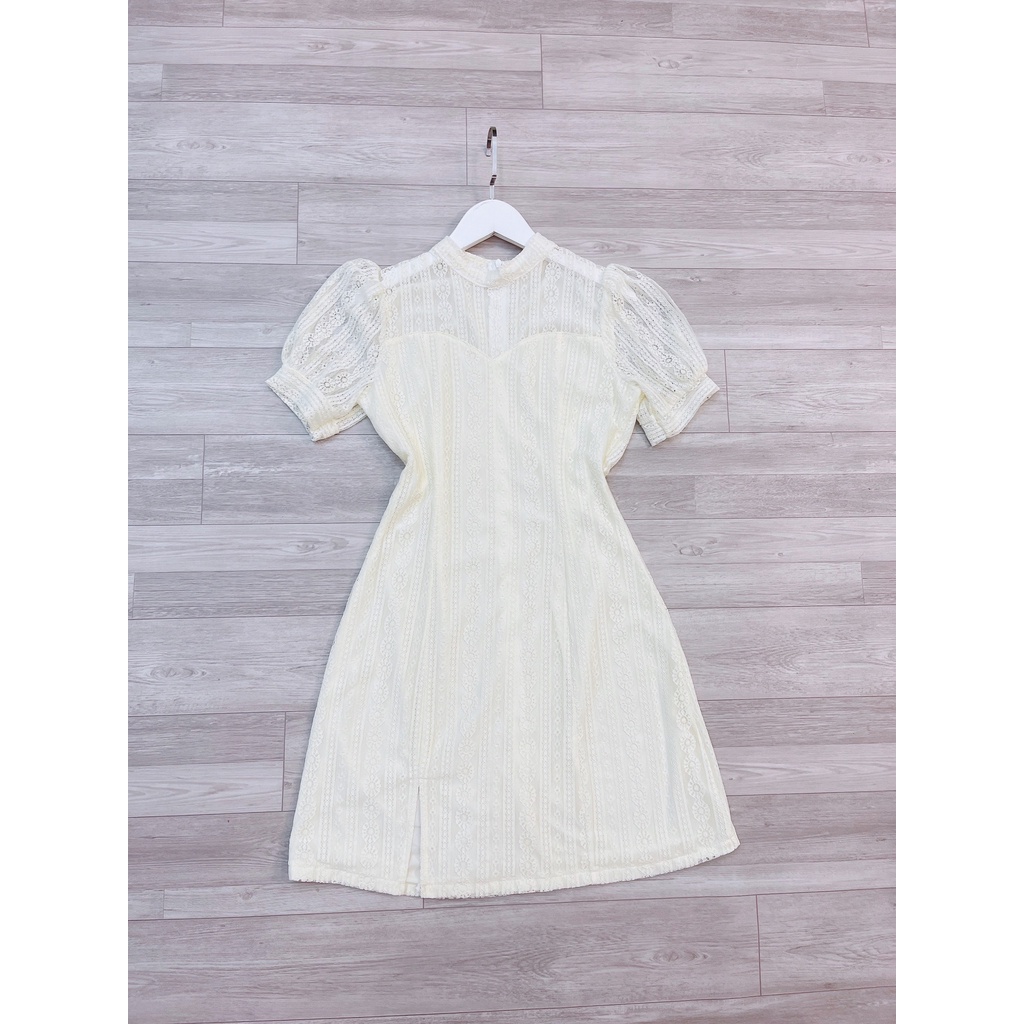 Váy ren hai lớp tay bồng,chất ren đẹp may hai lớp tỉ mỉ, mầu be dễ mặc, phom tôn dáng