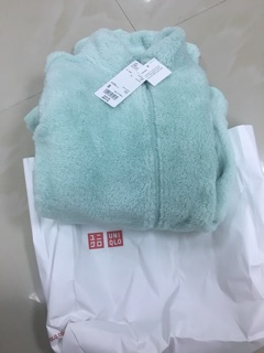Áo lông uniqlo auth 